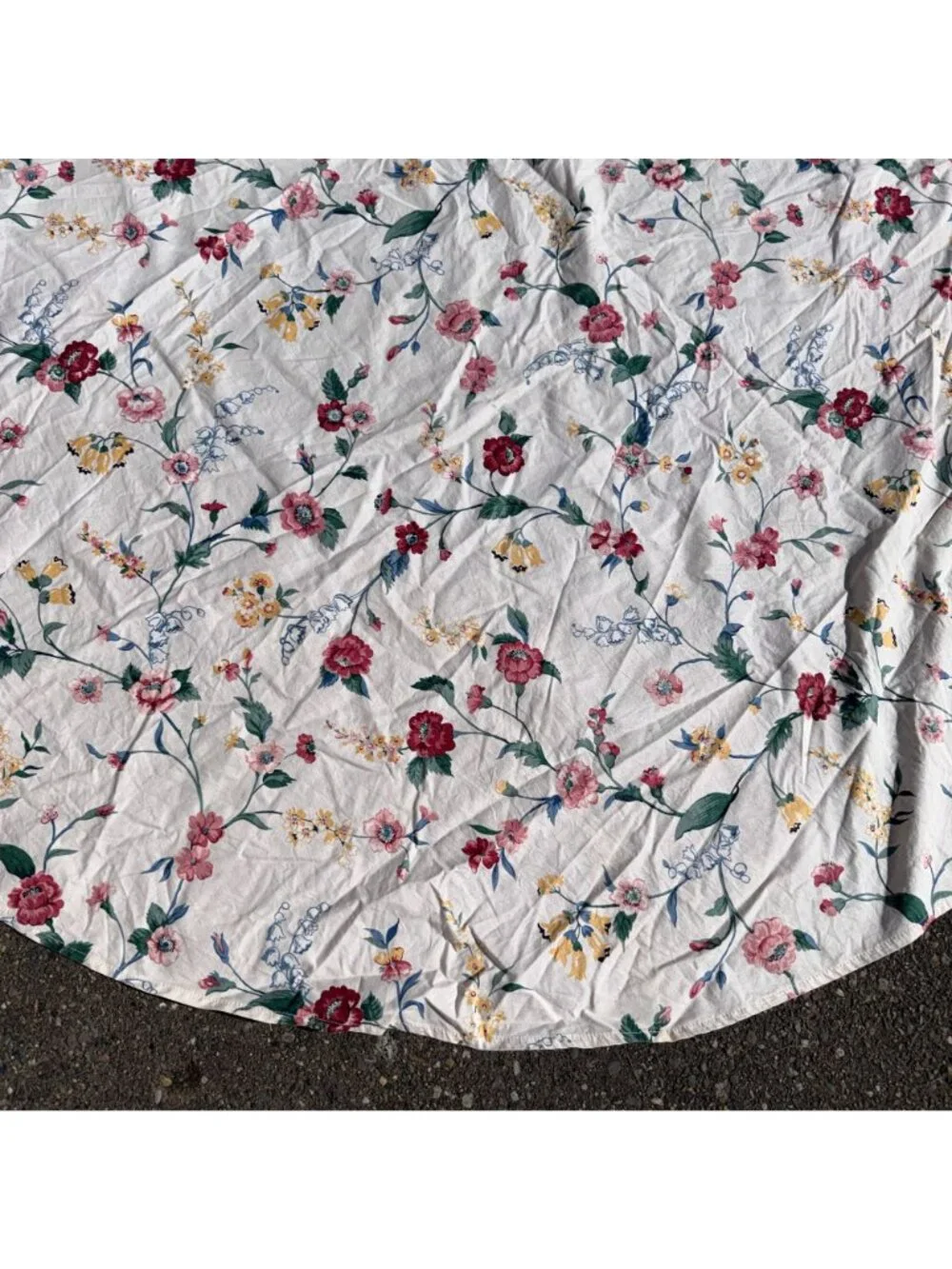 Vintage Cottagecore Floral Round Tablecloth 70